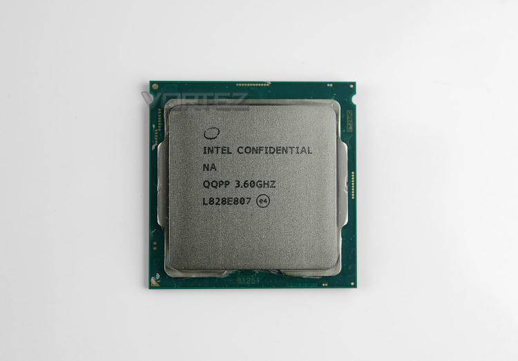 ⁦מעבד Intel Core i9-9900K 4.9Ghz Tray⁩ – תמונה ⁦2⁩