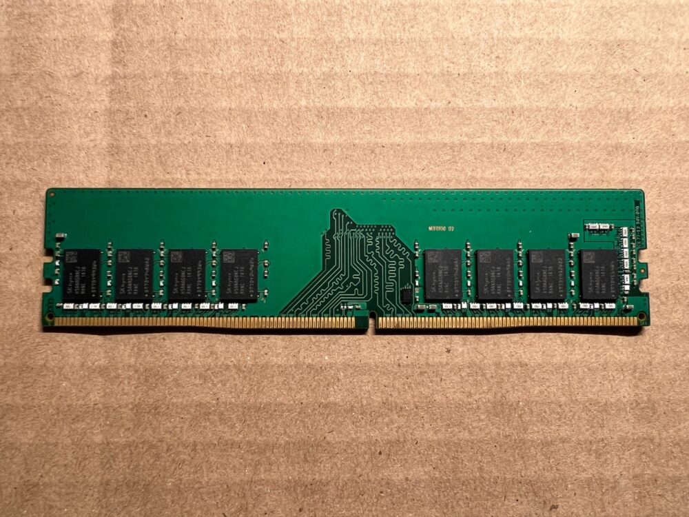 זיכרון HYNIX HMAA2GU6CJR8N-XN 1X16GB 3200MHz CL22 2Rx8