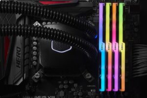 זכרון איכותי למחשב נייח G.Skill DDR4 F4-3000C14Q-64GTZR 4x16GB 3000Mhz TridentZ RGB